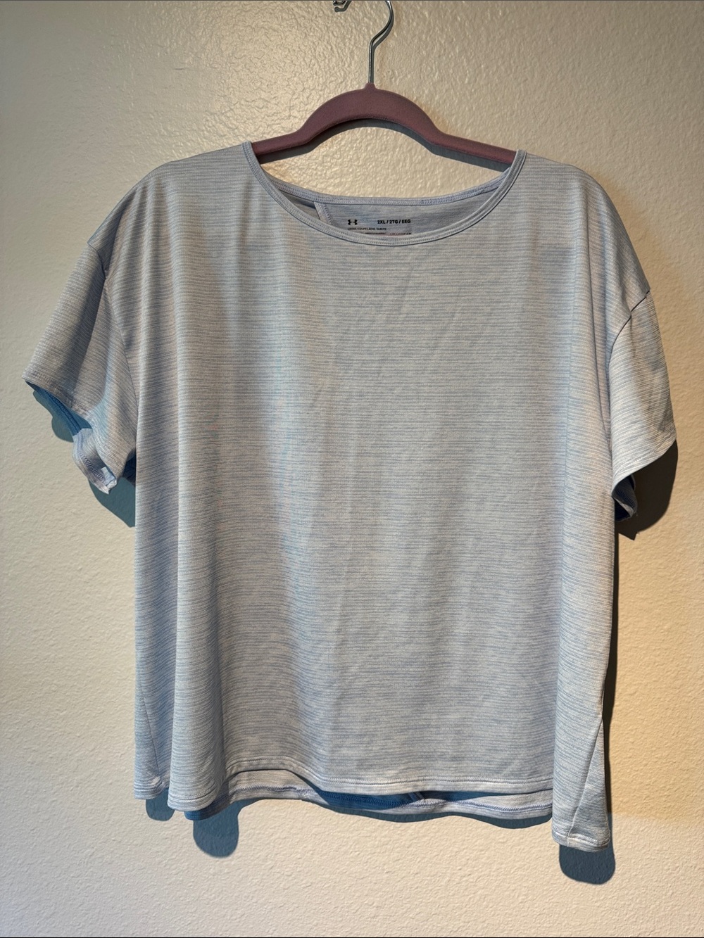 Peekaboo back Under Armour Pale Blue Women's Performance Tee
